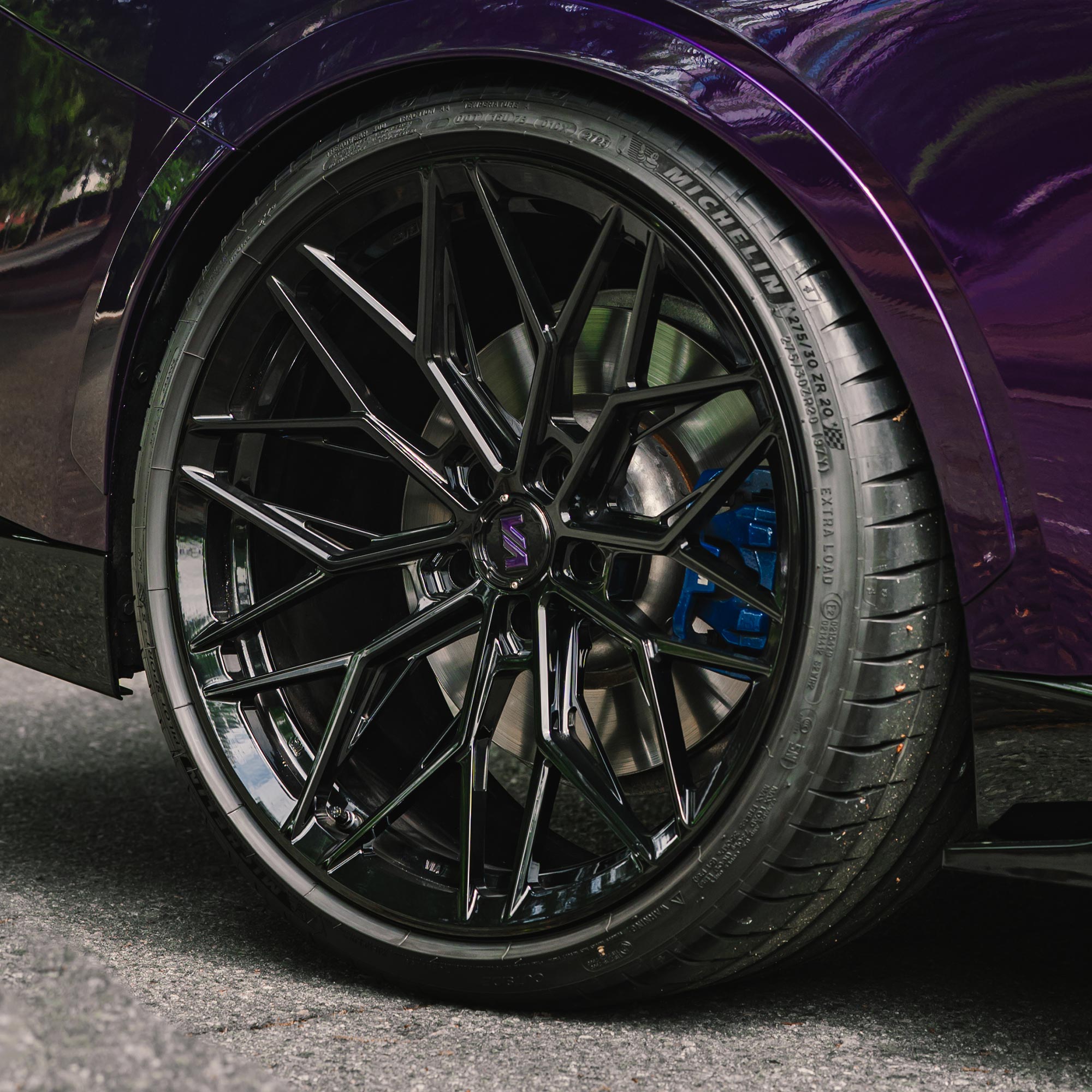 #color_gloss-black