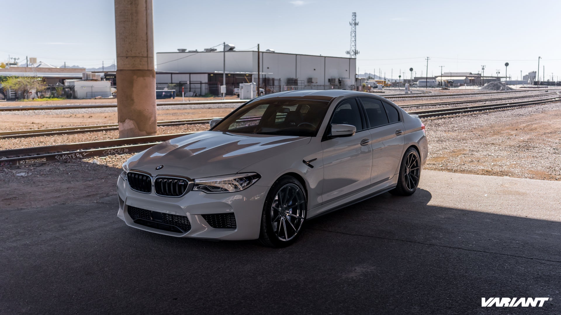 Black BMW M5 F10 on Variant forged wheels