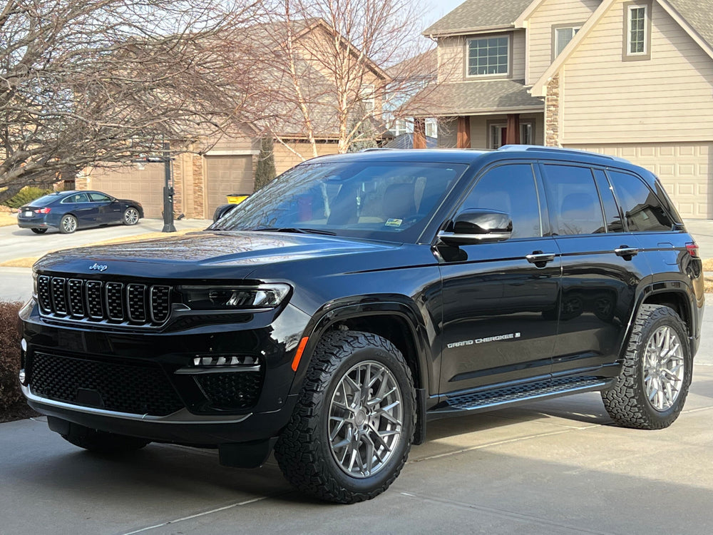 Jeep Grand Cherokee Summit Reserve X RADON – Variant Alloy Wheels